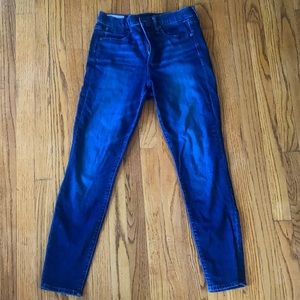 True skinny high rise size 29 jeans